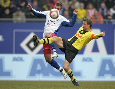 这一决策背 这一决策背