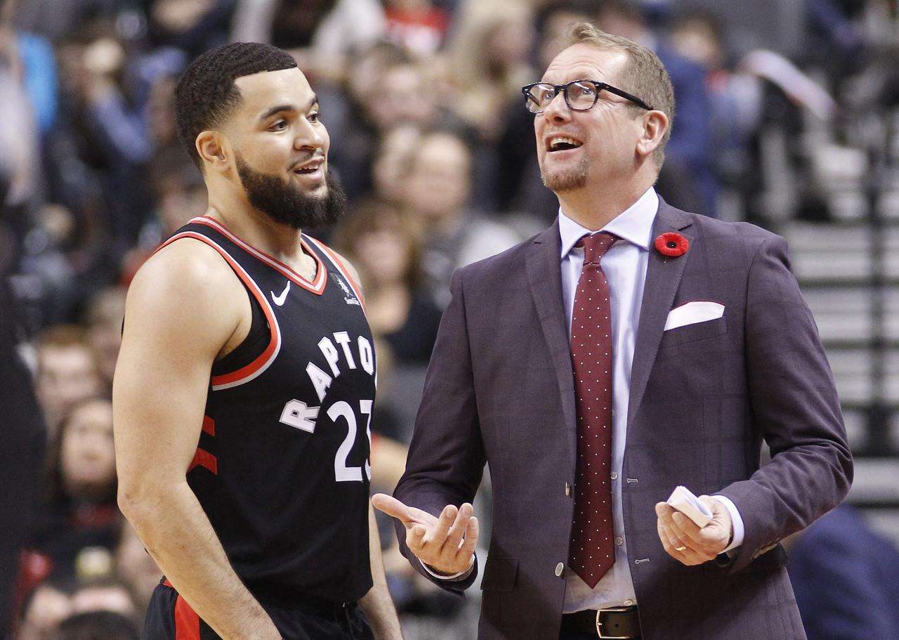 用精彩的个 用精彩的个